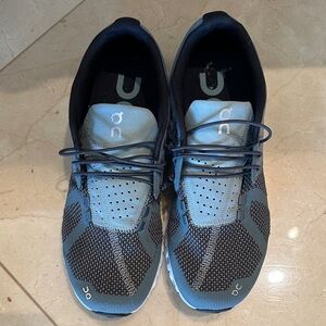 On Running Athletic Shoes - Black and Gray